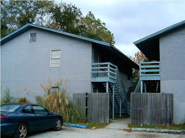 Primary Photo - 1012 Center Ave