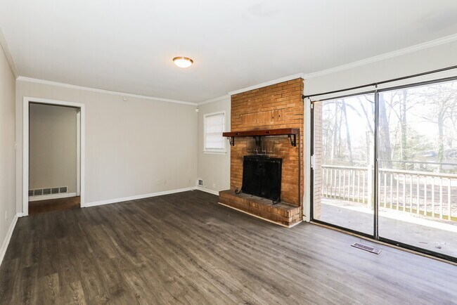Foto del edificio - 4775 Ben Hill Rd
