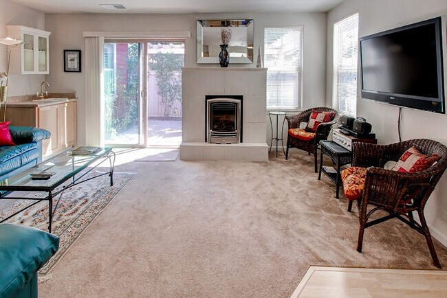 Foto del edificio - 29 Giacomini Rd