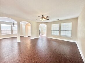Building Photo - 43 Panterra Way