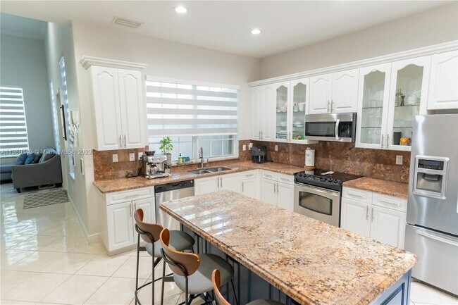 Building Photo - 963 SW 147th Terrace