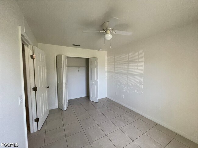 Foto del edificio - 705 Nicholas Pkwy W