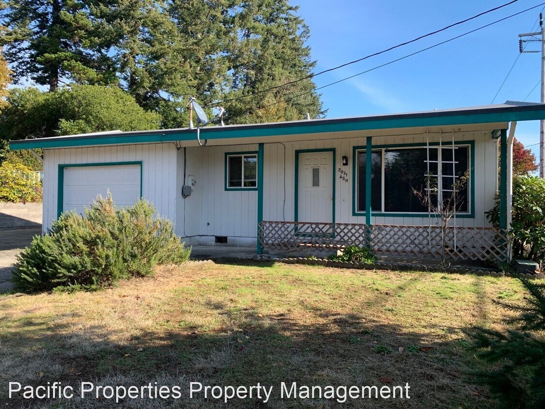 4 br, 2 bath House 2931 Ash St. House Rental in North Bend, OR