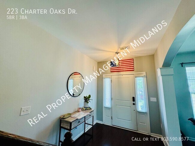 Foto del edificio - 223 Charter Oaks Dr