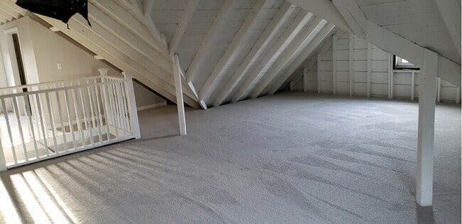 LOFT - 3186 Washington Rd