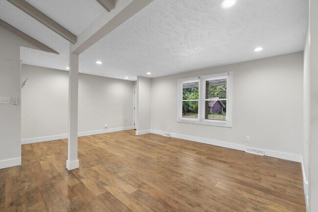 Foto del edificio - 3349 South Ave