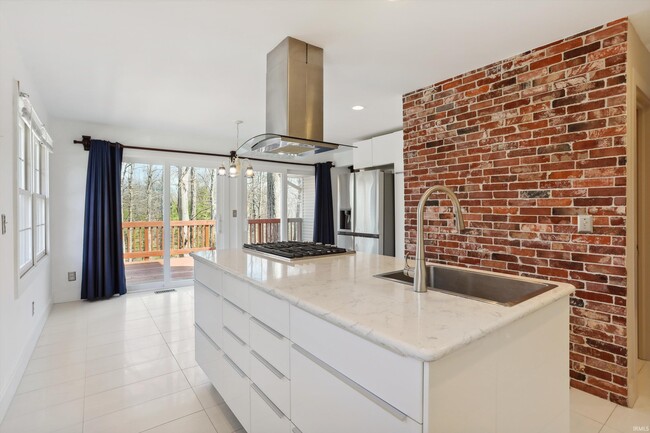 Building Photo - 2809 E Hunters Glen