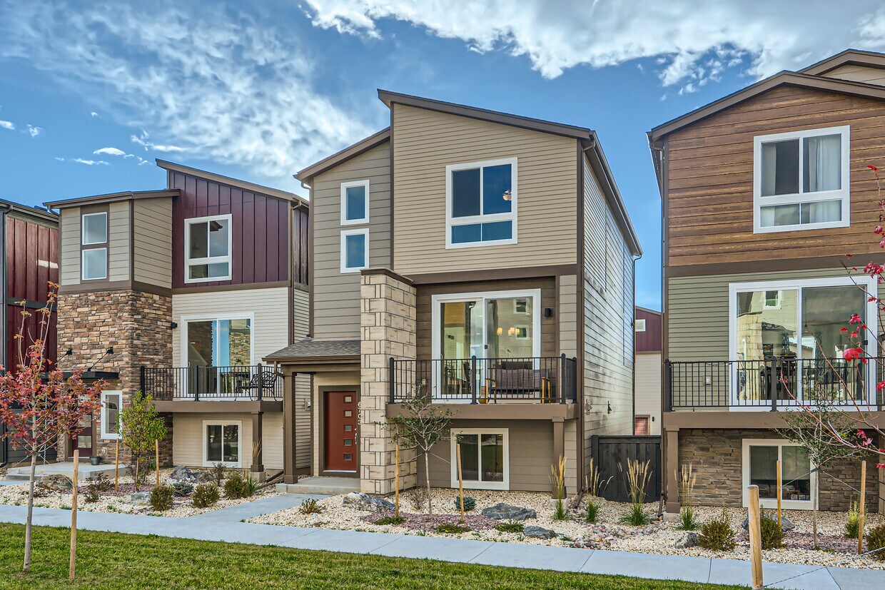 Foto principal - 6703 Lily Mountain Ln