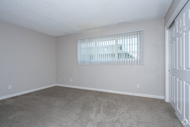 2BR, 1.5BA - 1,025SF - Primary Bedroom - Dover Park Apartments