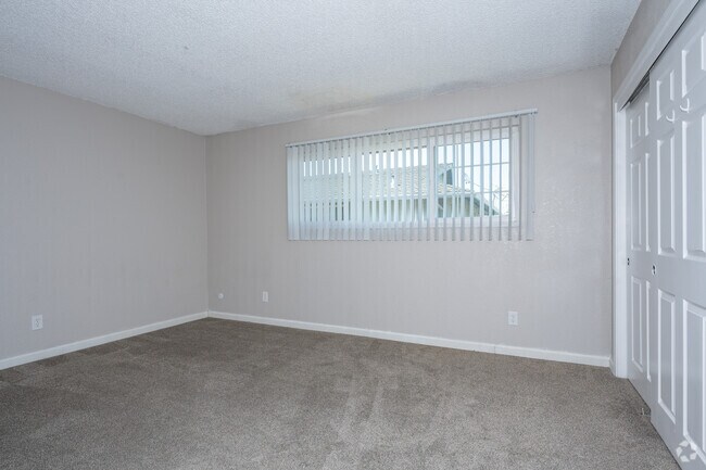 2BR, 1.5BA - 1,025SF - Primary Bedroom - Dover Park Apartments