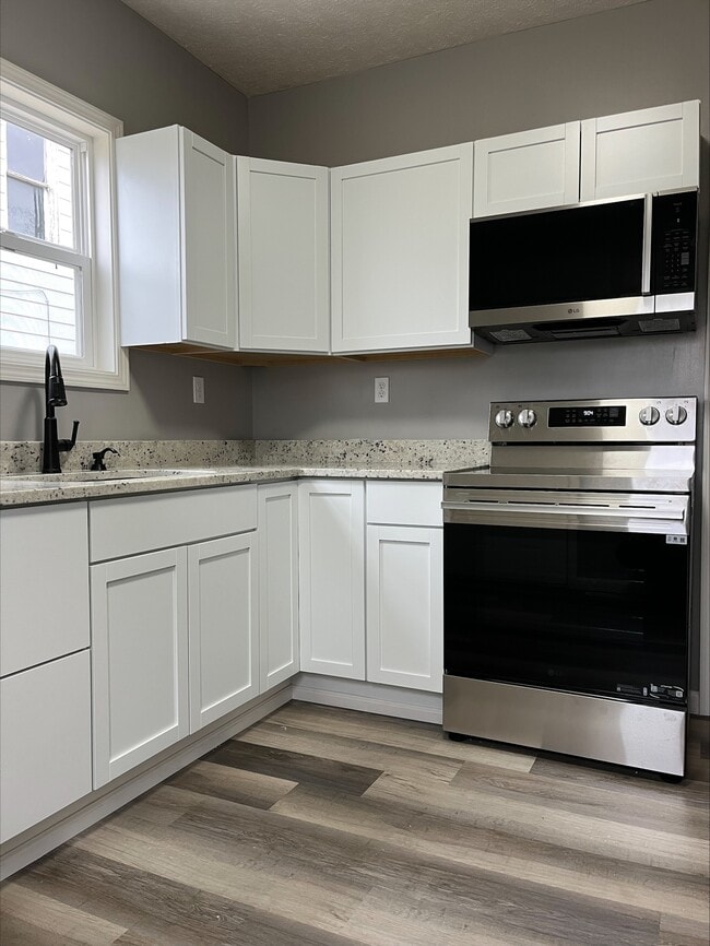 Building Photo - 2053 Ohio Ave