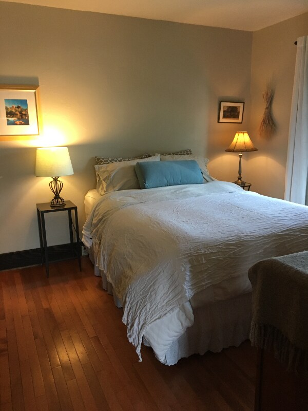 Foto del edificio - 549 E Mendenhall St