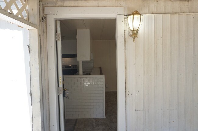 Foto del edificio - 10970 Maywood St