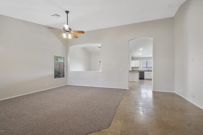 Foto del edificio - 5131 E Skinner Dr