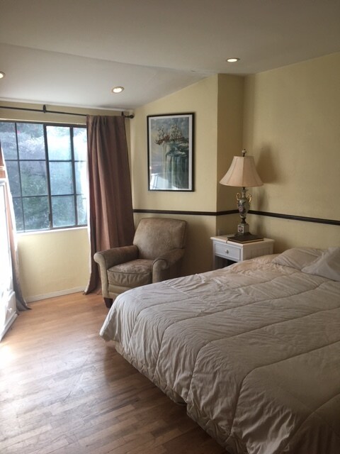 Foto del edificio - 26413 Birch Pl