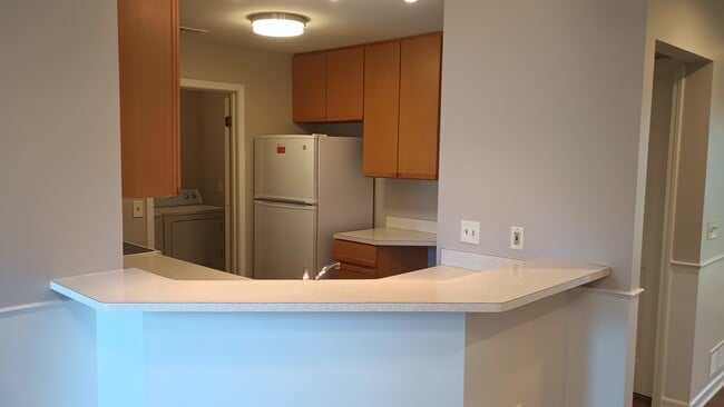 Building Photo - 84 Rosebud Ln