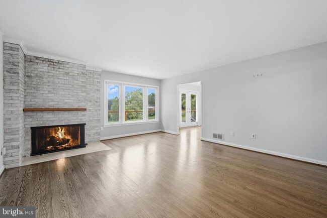 Foto del edificio - 6251 Lakeview Dr