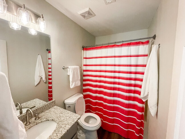 Foto del edificio - 436 E Evergreen Ln