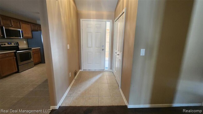 Foto del edificio - 6146 Lone Oak Cir