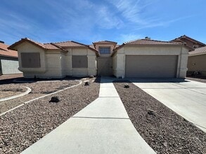 Building Photo - 1585 Rowan Tree Dr