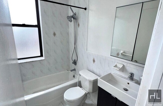 Foto del edificio - 36 AVENUE