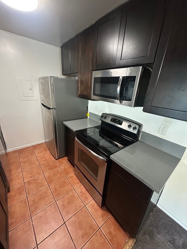 Foto del edificio - 5460 White Oak Ave