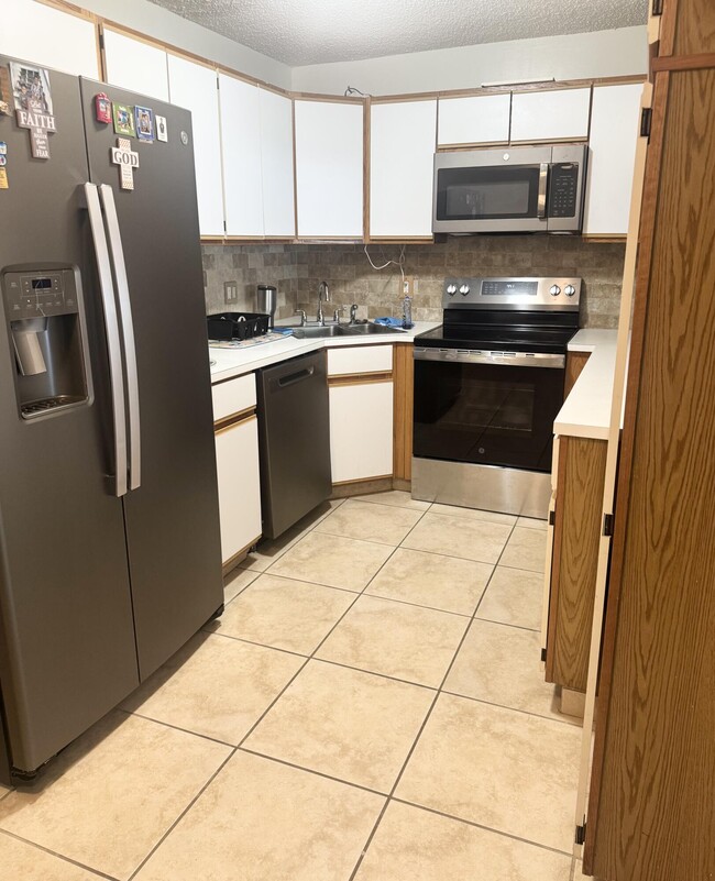 Foto del edificio - 2114 SW Silver Pine Way