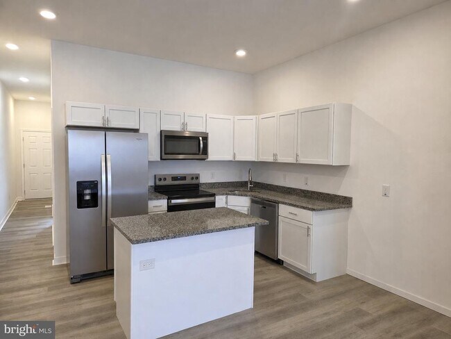 Foto del edificio - 4031 Park Heights Ave