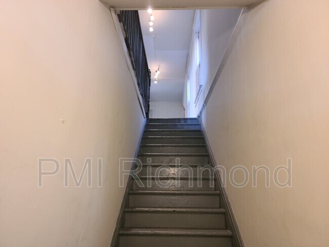 Foto del edificio - 6 S Addison St