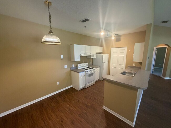 Foto del edificio - 856 Grand Regency Pointe