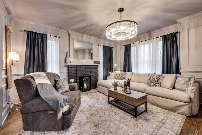 Building Photo - 4902 Worth St