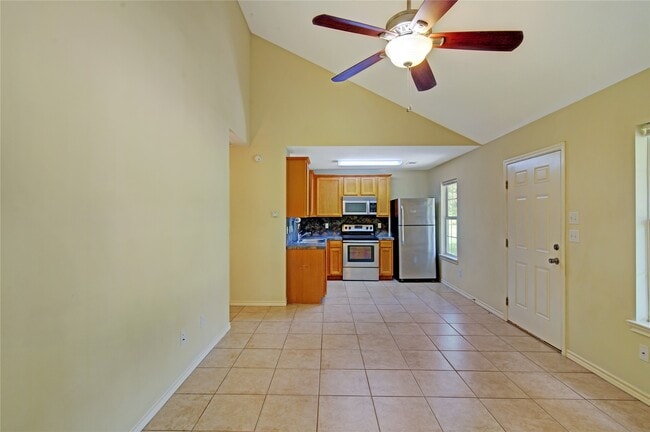 Foto del edificio - 10521 Tanyard Rd