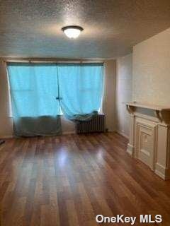 Building Photo - 1047 Halsey St