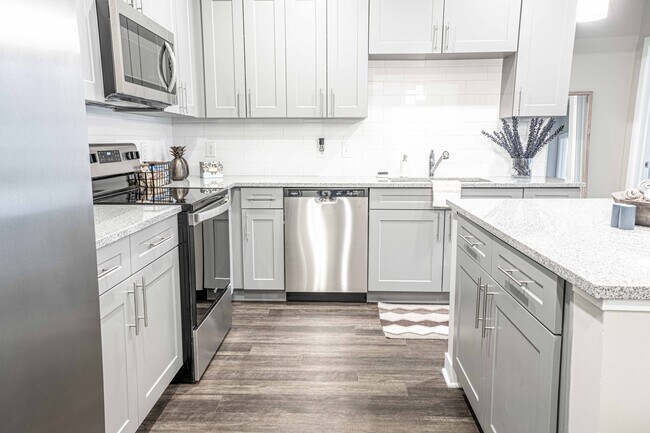 Foto del edificio - Founders Pointe Apartments