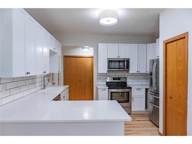 Foto del edificio - 1122 Crystal Pl W