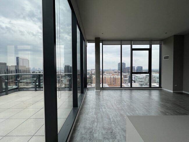 Foto del edificio - 932 W Washington Blvd