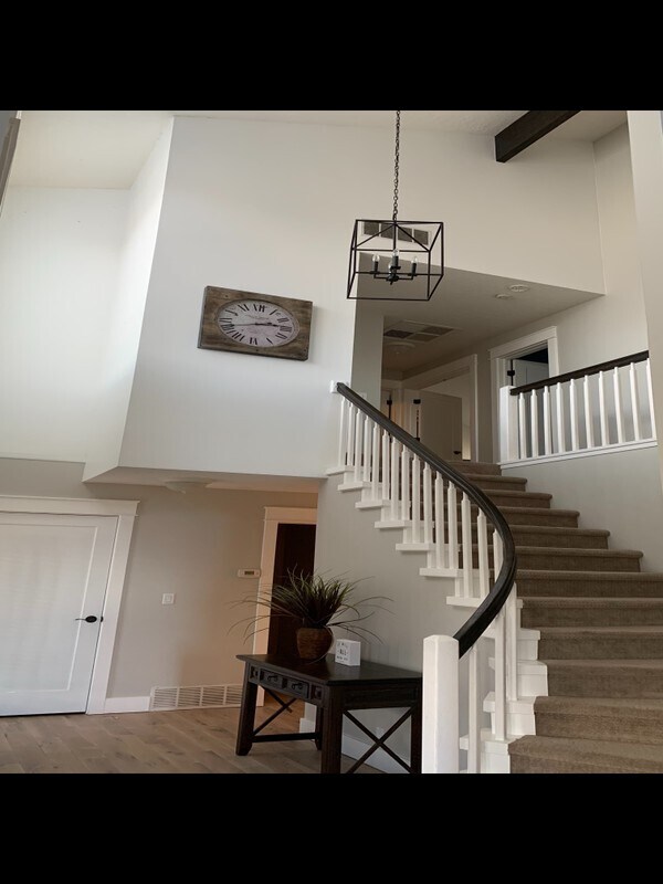 Building Photo - 8942 Taft Hill Dr