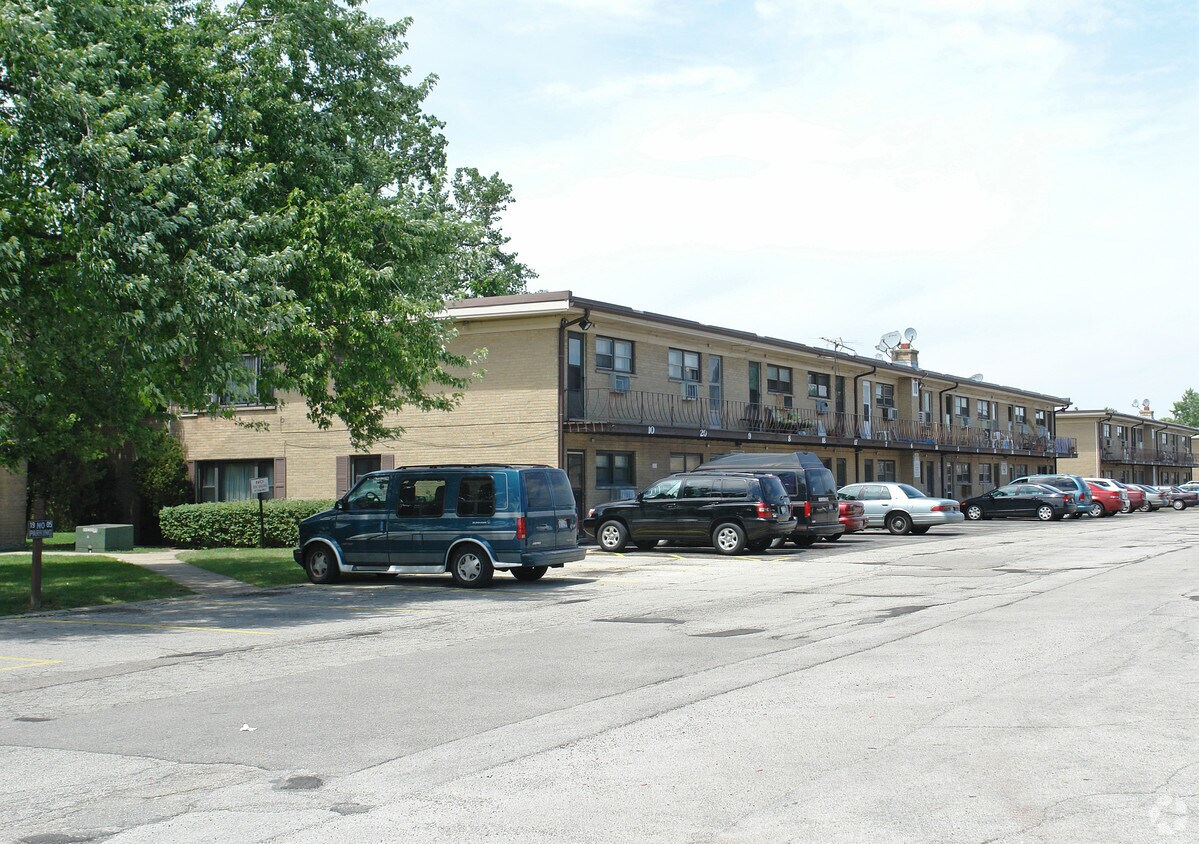 Building Photo - 18 King Arthur Ct