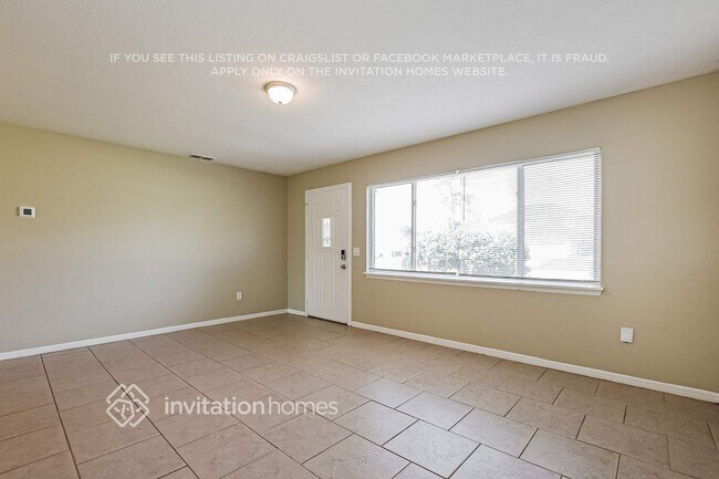 Foto del edificio - 3196 Sky St