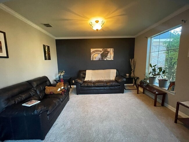 Foto del edificio - Gorgeous 5 Bedroom Home in The Haven!