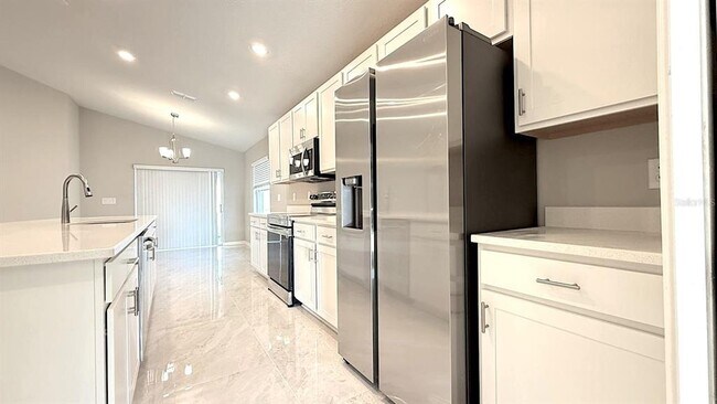 Building Photo - 1551 Eucalyptus Wy