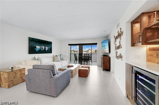 Foto del edificio - 9486 Gulf Shore Dr