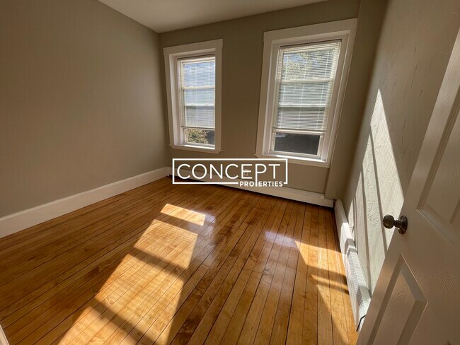 Foto del edificio - 270 Bowdoin St