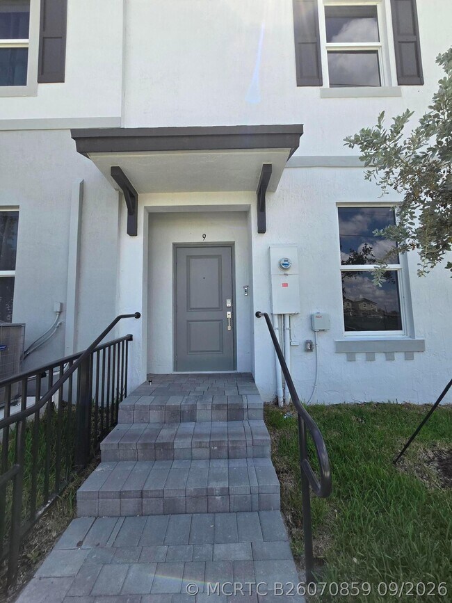 Building Photo - 15671 SW 280th St