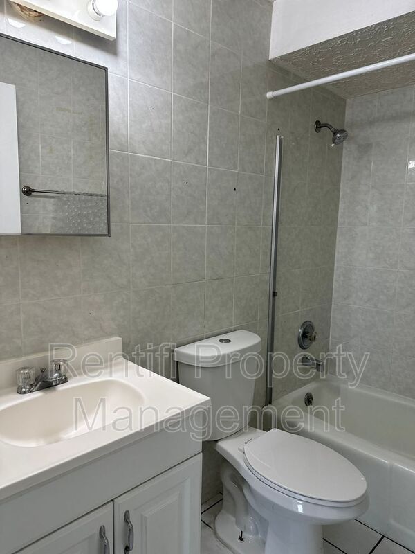 Foto del edificio - 717 SE 9th St