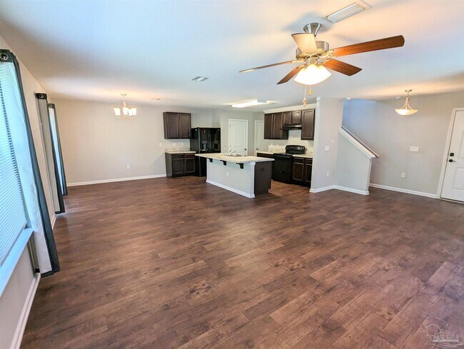 Foto del edificio - 2102 Waltham St