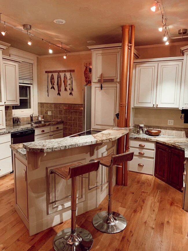 Kitchen - 29 S State St