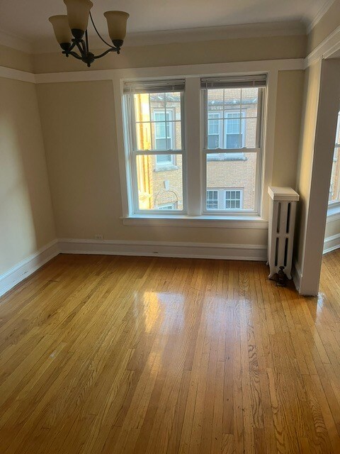 Building Photo - 720 Hinman-3W