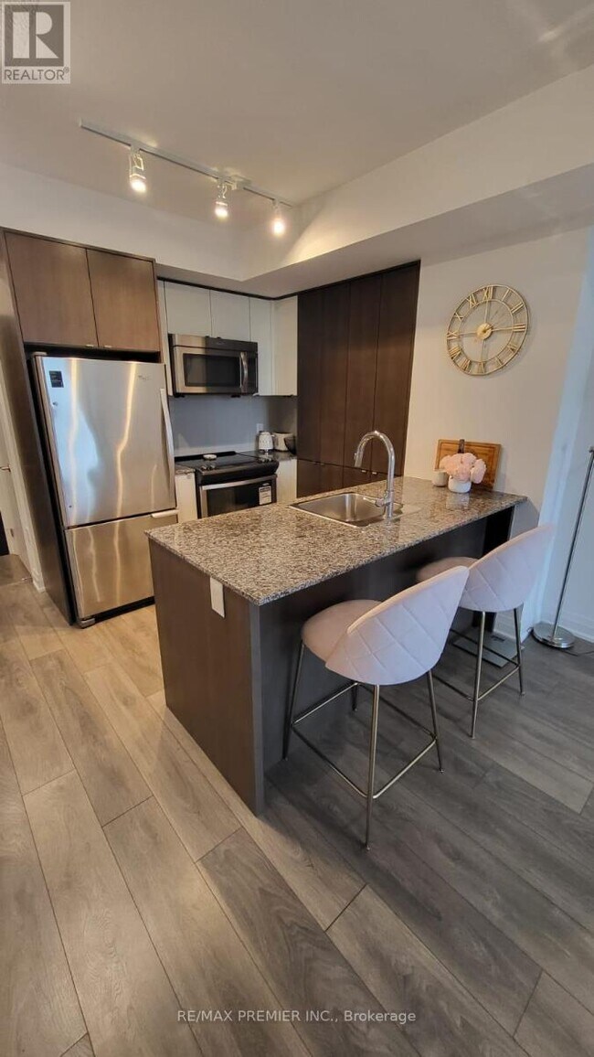 Photo du bâtiment - 9 Valhalla Inn Rd