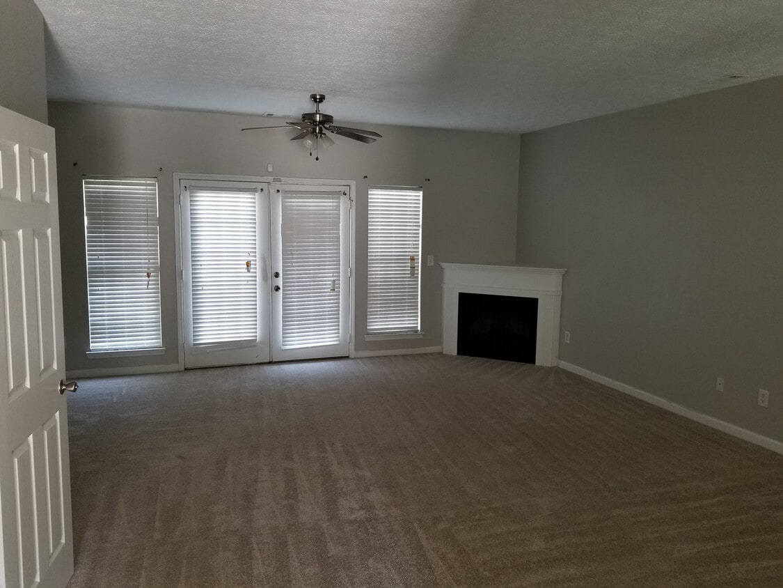 Building Photo - 4133 High Park Ln